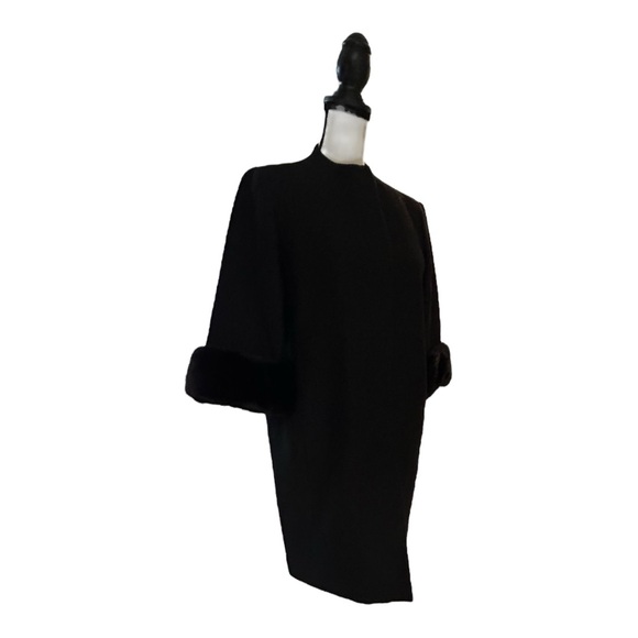 Elie Tahari 3/4 Sleeve Mink Cuff Black Wool Coat - Picture 4 of 14